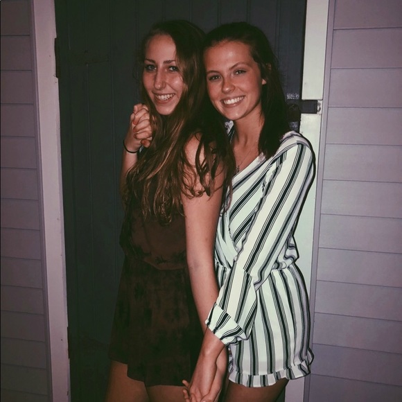 Meet your Posher, Brooke - Picture 1 of 1